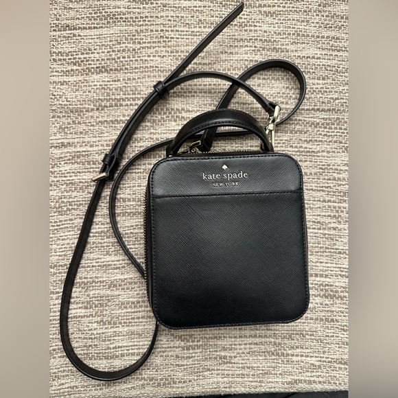 kate spade Handbags - Black Kate spade crossbody